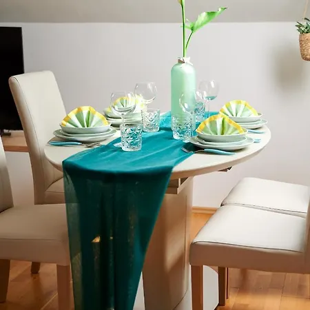 Modern & Spacious Rooftop With Natual Sunlight Lejlighed *