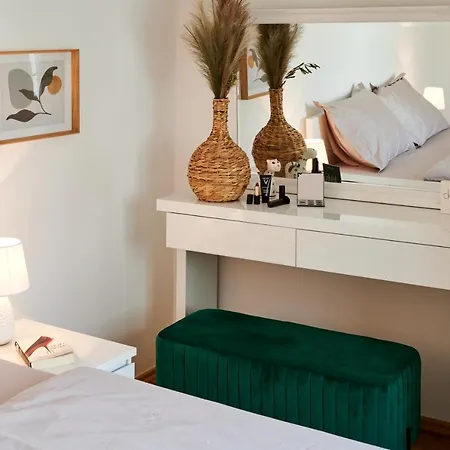 Modern & Spacious Rooftop With Natual Sunlight * Split